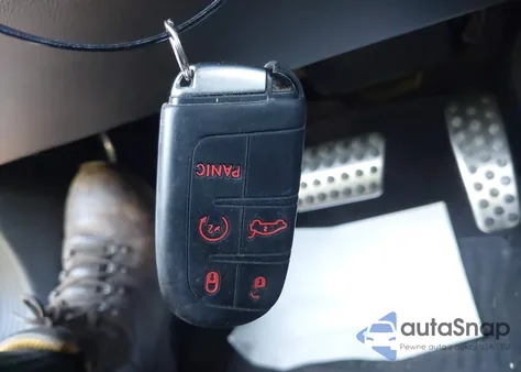 2017 Dodge Challenger Srt Hellcat z USA, uszkodzony, nr VIN 2C3CDZC94HH514302